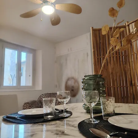 T1 Coeur De Ideal Entre Le Port Et La Gare Toulon